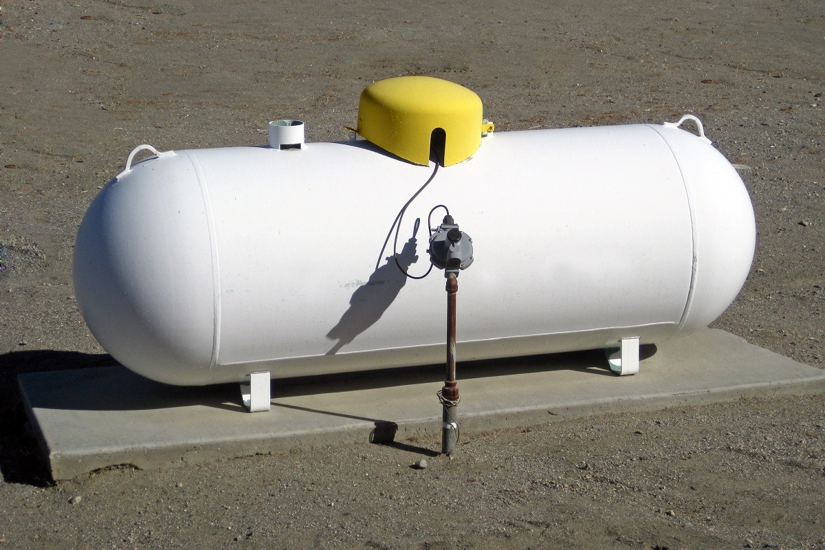 320 gallon propane gas tank for sale